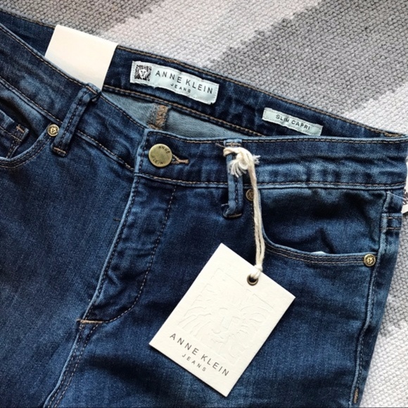 Anne Klein Denim - NWT Anne Klein slim Capri size 2